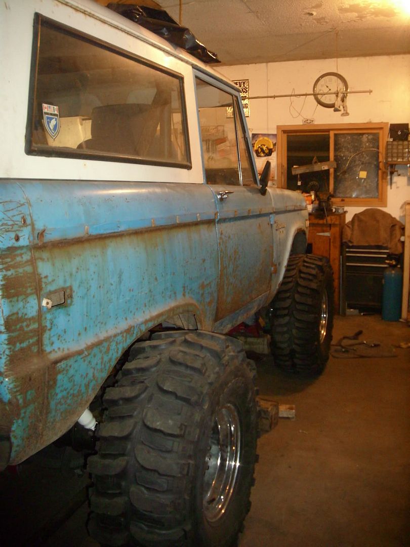 Full width axles and back spacing (Early Bronco) 4x4